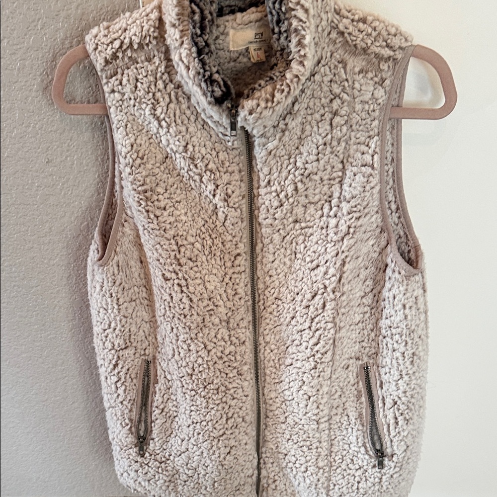 Thread & Supply Beige Sherpa Vest - Picture 3 of 8